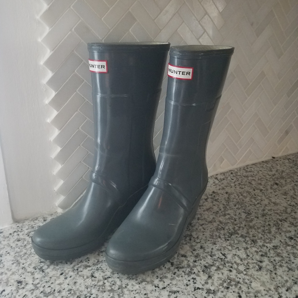 HUNTER Wedge Heel Rainboots Size 8